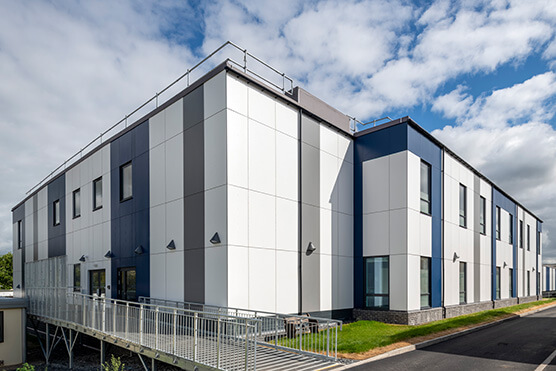 hospital exterior photo